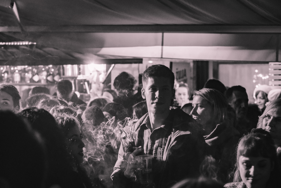 Osjetite duh blagdana u prekrasno uređenom cocktail baru Nautica! 