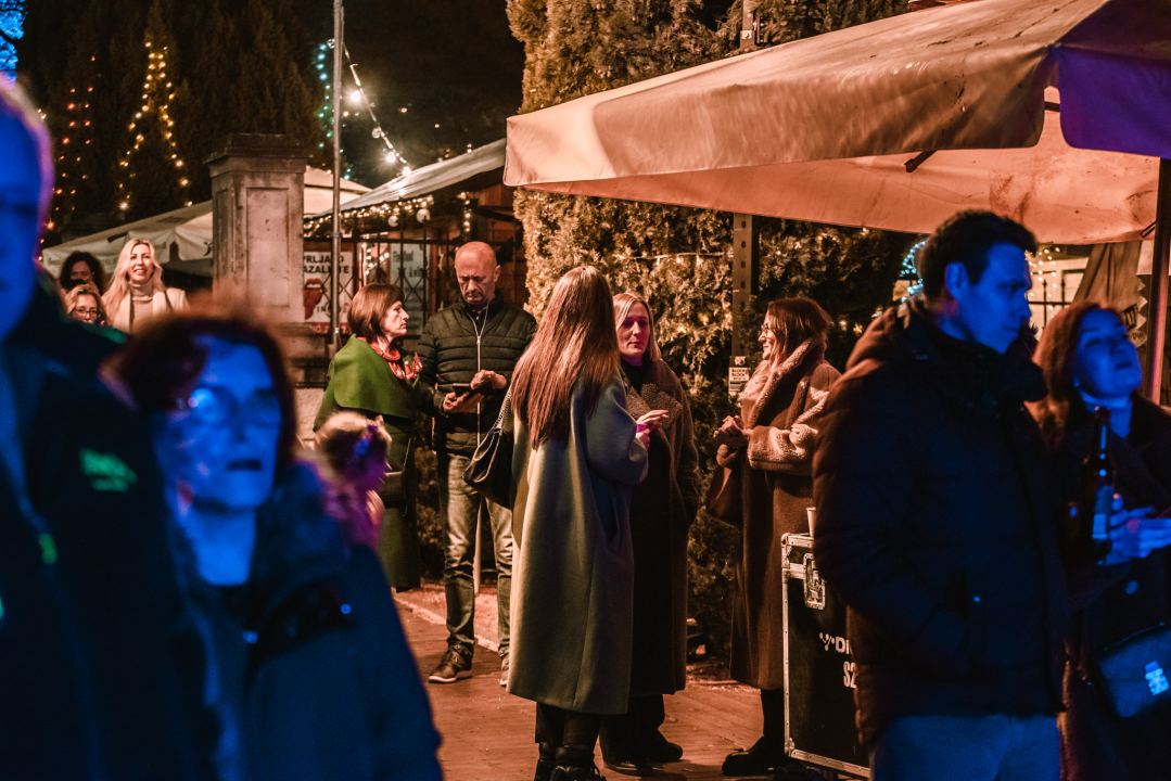 Kruška &amp; Latino u četvrtak su Šibenčanima otpjevali najpoznatije latino hitove