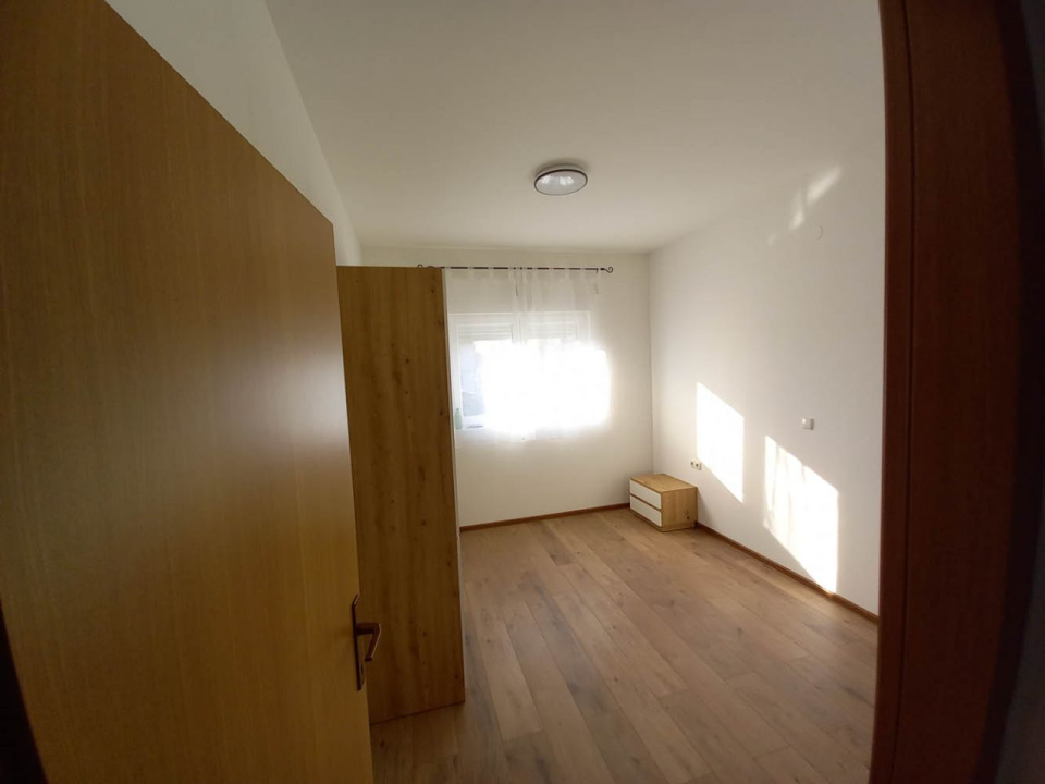 Peteročlana obitelj Novu godinu dočekat će u kući koju je napravila općina Tisno