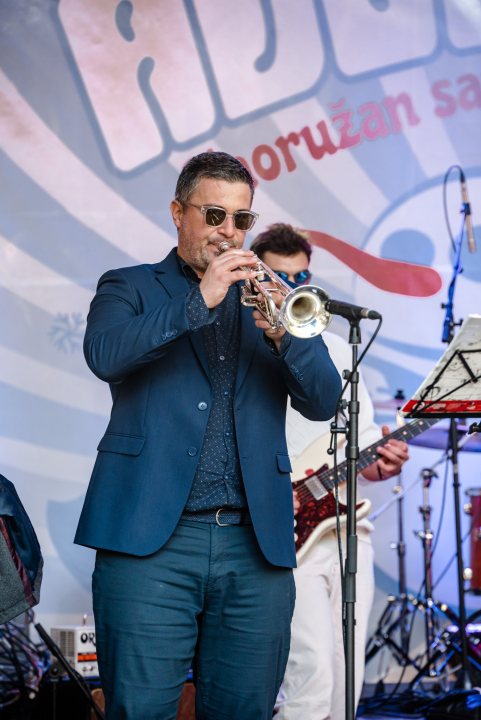 Šibenčane prvog dana 2023. na Adventuri u Parkiću zabavljao bend Pavel  