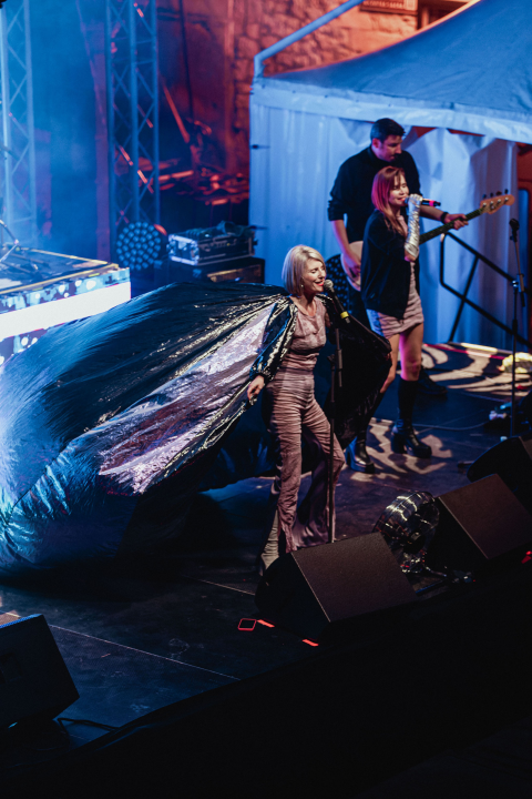 Kraljica rasplesala Šibenik: Róisín Murphy oduševila i one koji su je gledali samo na ekranu ispred Azimuta