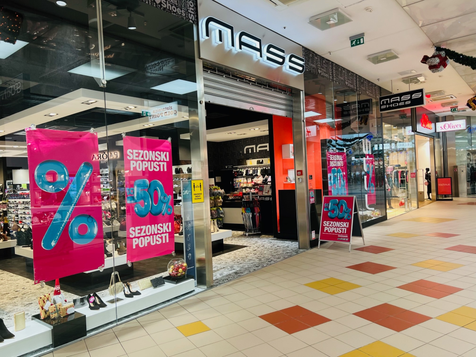 Započelo je veliko sezonsko sniženje u Dalmare shopping centru!