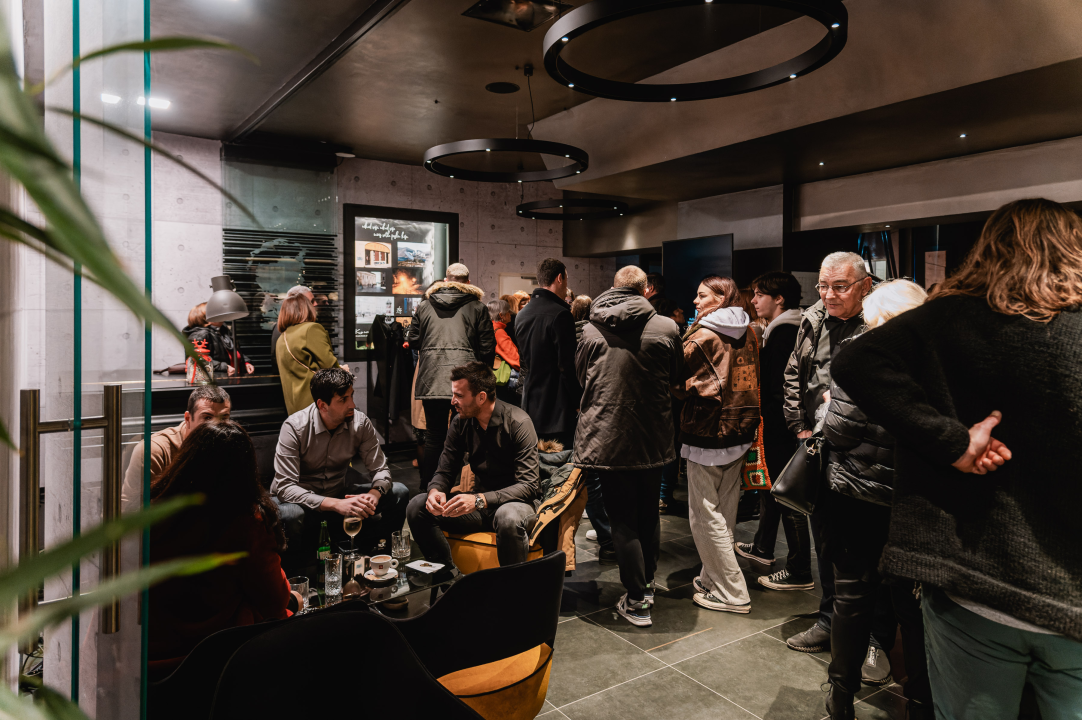 Garbura napunila kino Arsen do zadnjeg mjesta, gostovali i mladi šibenski glumci