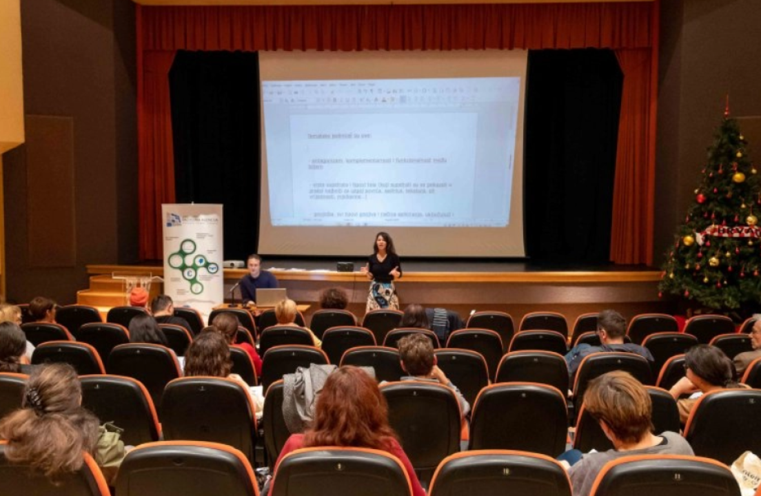 Radionica 'Skrivene tajne dalmatinskih vrtova' okupila brojne posjetitelje iz cijele županije