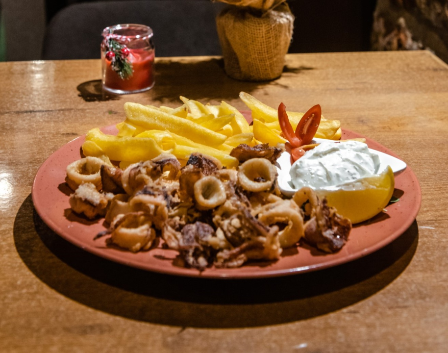 Provedite najromantičniji dan u godini u posebnom ozračju Konobe Brošćica! 