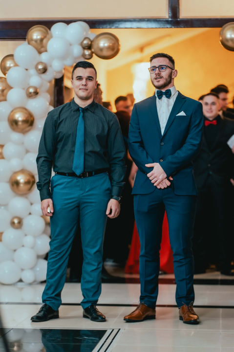 Učenici Prometno-tehničke škole Šibenik poput holivudskih zvijezda na maturalnom plesu (1)