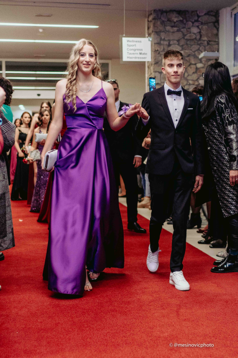 Zavirite na blještavi maturalni ples Turističko-ugostiteljske škole Šibenik (1)