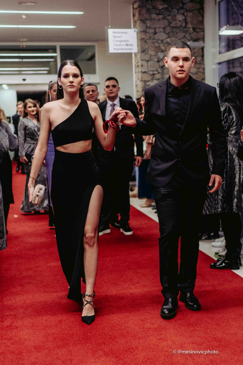 Zavirite na blještavi maturalni ples Turističko-ugostiteljske škole Šibenik (2)