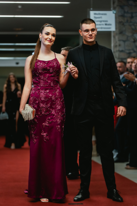 Pogledajte glamurozna izdanja maturanata Medicinske škole (2. dio)