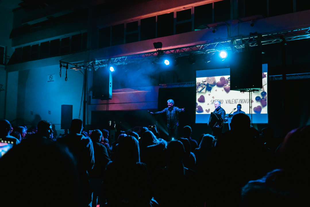 Veliki koncert Duška Kuliša na Baldekinu za Čačin odlazak u mirovinu