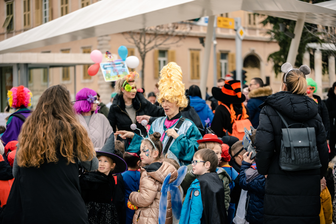 Maškare na Poljani: Đir preko grada pa svi na krafne!