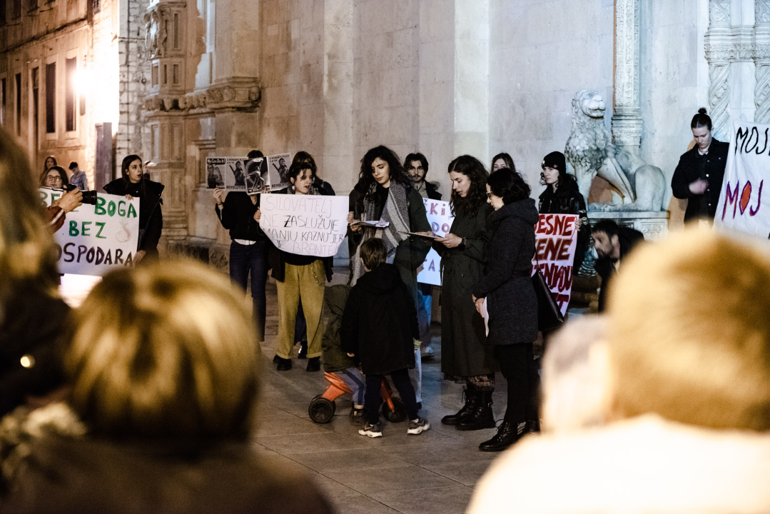 Marš u Šibeniku u povodu Dana žena:  'Dali smo javne prostore pred bolnicama za javni linč žena'