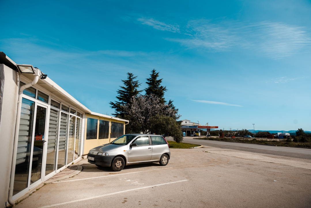 Posjetite novootvorenu pečenjaru Kod Bačića u Njivicama!