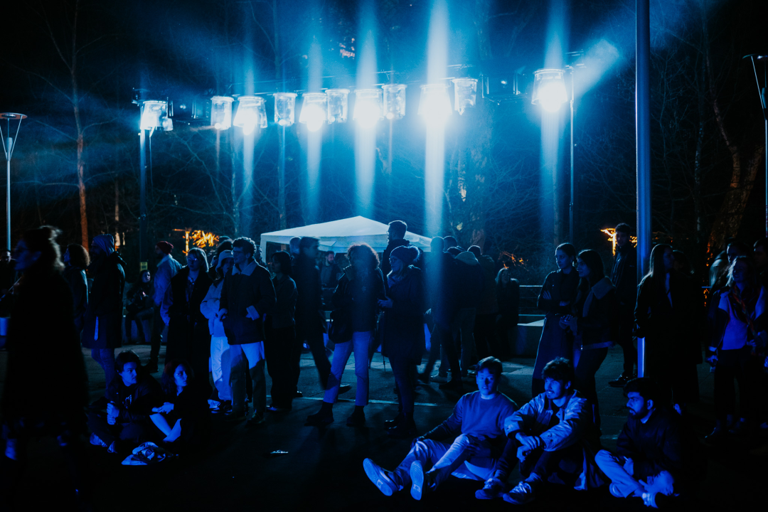 Šibenski vizualni spektakl za zatvaranje Festivala svjetla: Nevjerojatan spoj glazbe, svjetla i pokreta na Tuškancu