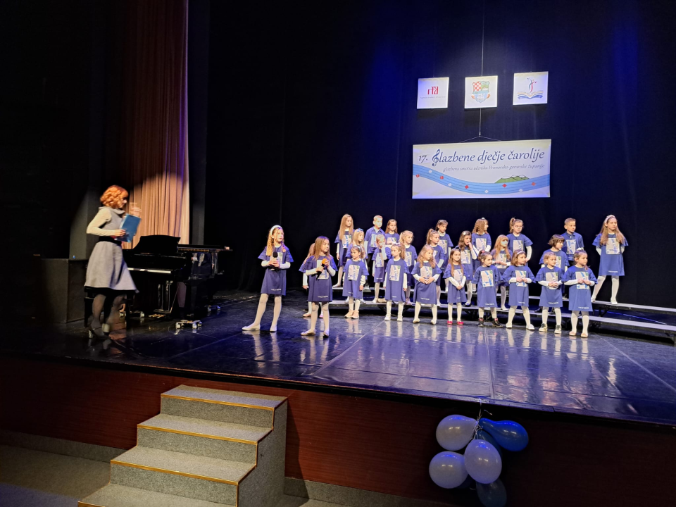 Šibenski 'cvrčci' nastupili u Glazbenim dječjim čarolijama u Rijeci: Očarali publiku i glazbene stručnjake  