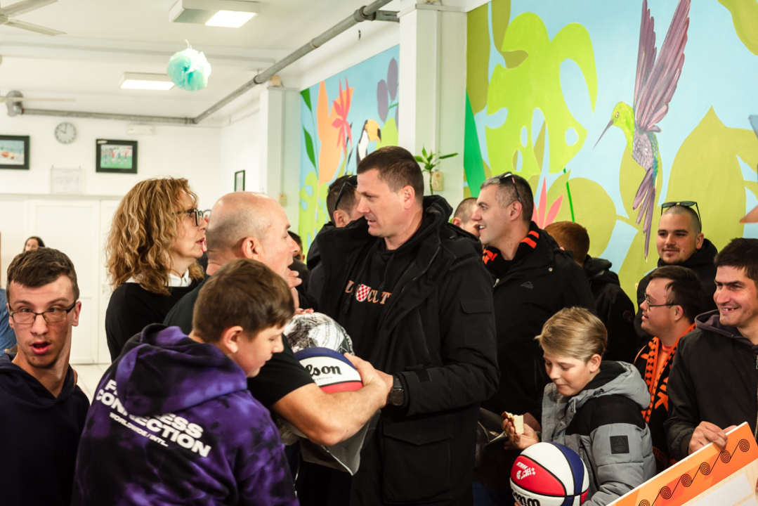 Humanitarna akcija u povodu 40. rođendana: Šibenski funcuti školi na Šubićevcu donirali 3176 eura 