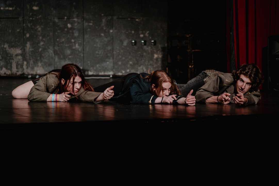 Fenomenalna predstava dramskog studija Ivana Jelić: ‘Repertoar’ traži granicu umjetnosti i profita