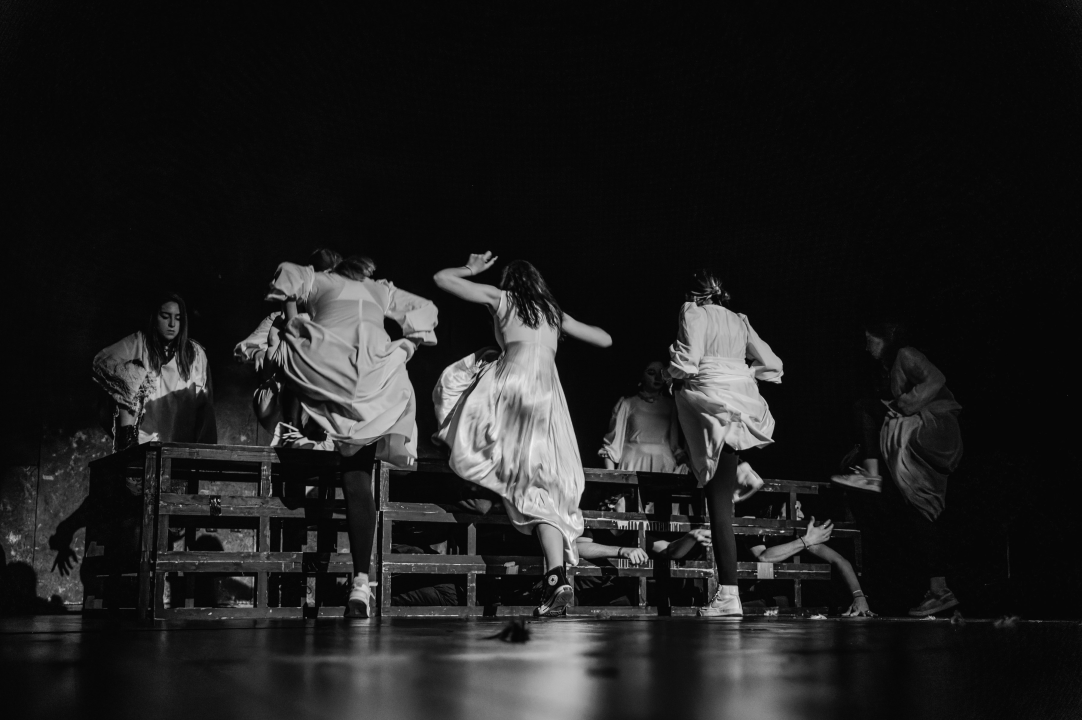 Fenomenalna predstava dramskog studija Ivana Jelić: ‘Repertoar’ traži granicu umjetnosti i profita