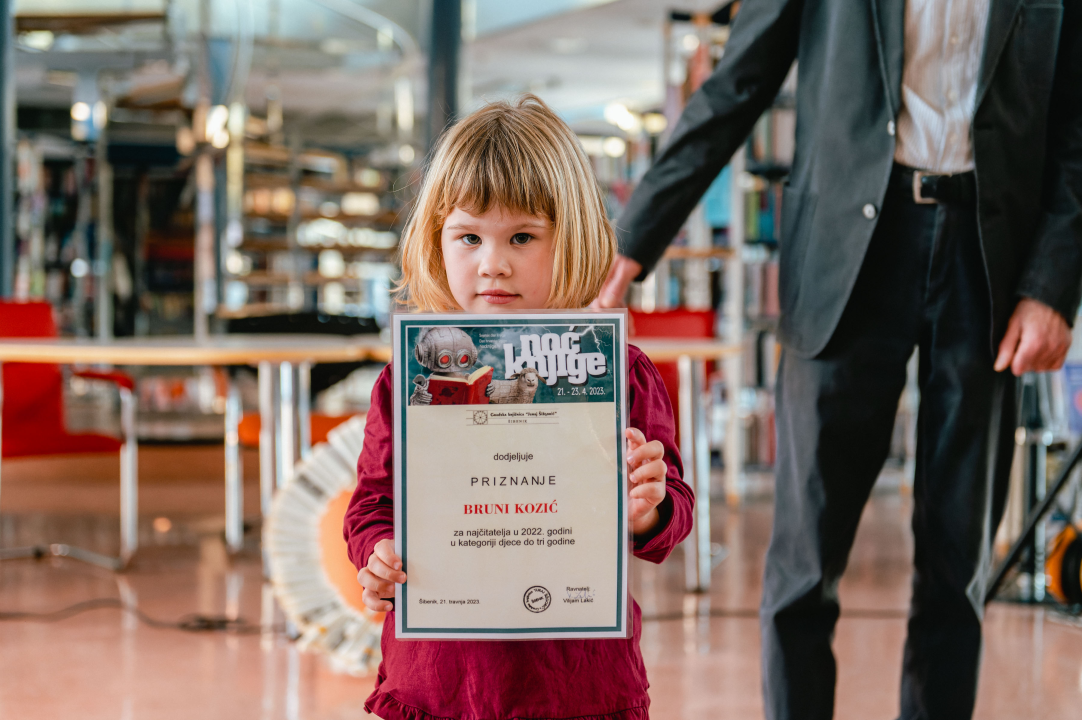 Najčitatelji šibenske knjižnice su Bruna Kozić, Gloria Lokas, Saša Veligdanski i Niko Konjuh