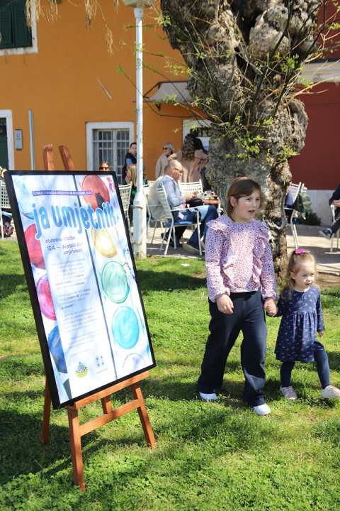 U okviru Svjetskog dana umjetnosti otvorena izložba 'Ja umjetnik'