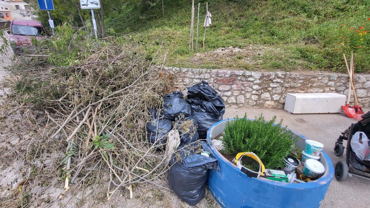 Pridružite se volonterskoj akciji, uređenju 'Robertinog parka' u blizini OŠ Juraj Dalmatinac