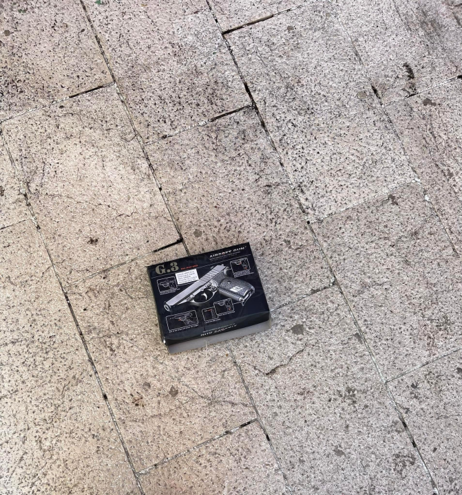 Kod Medulića odbačene kutije pištolja igračaka. Nekome je ovo zabavno!