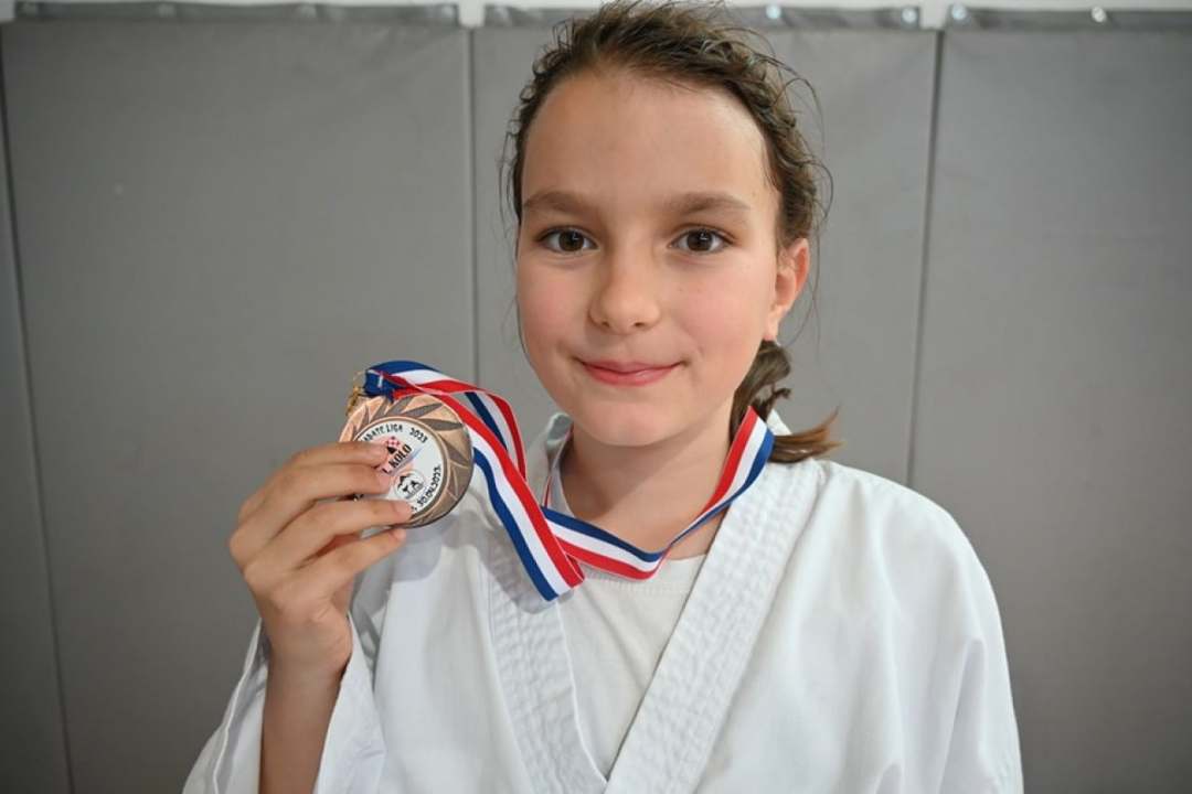 Veliki uspjeh mladih tišnjanskih karataša na II. kolu Dalmatinske karate lige 
