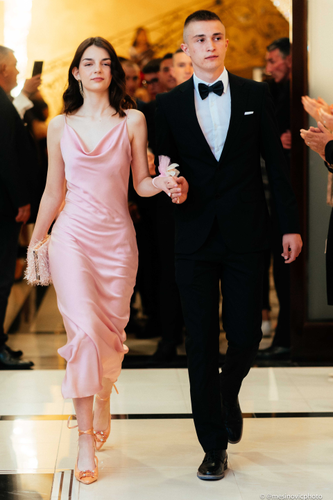 Zavirite na blještavi maturalni ples šibenske Industrijsko-obrtničke škole (2)