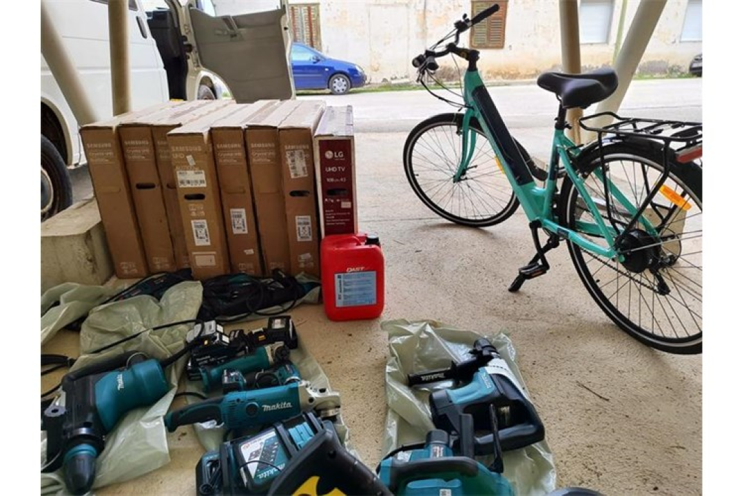 Šibenski serijski lopov (56) provalio devet puta: 'Najdraže' mu bile autopraonice