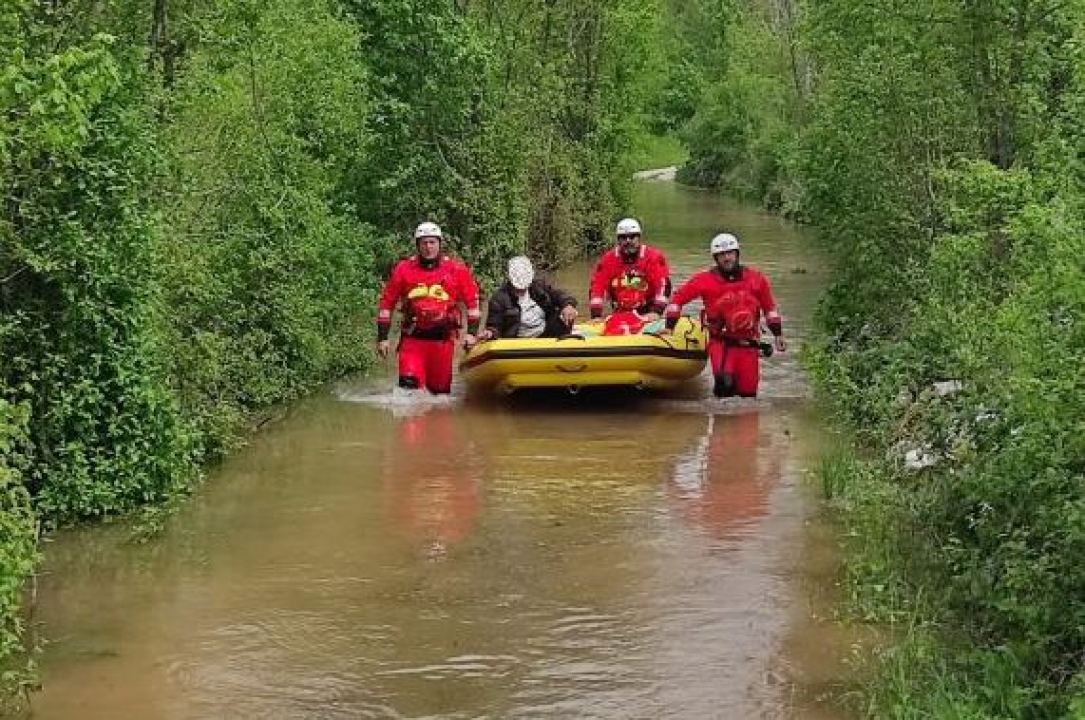 HGSS Šibenik sudjeluje u spašavanju na poplavljenim područjima: 'Ostajemo u danonoćnom dežurstvu'
