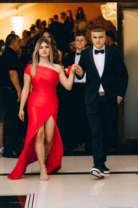 Zavirite na maturalni ples Srednje strukovne škole (1)