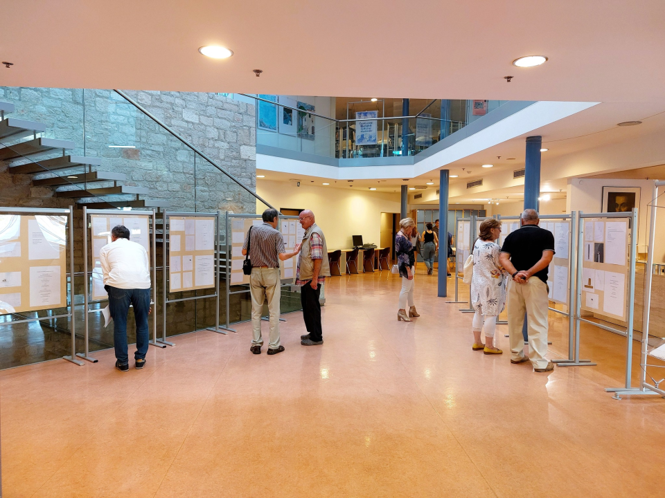 U knjižnici otvorena izložba stihova i crteža Vladimira Slavičeka