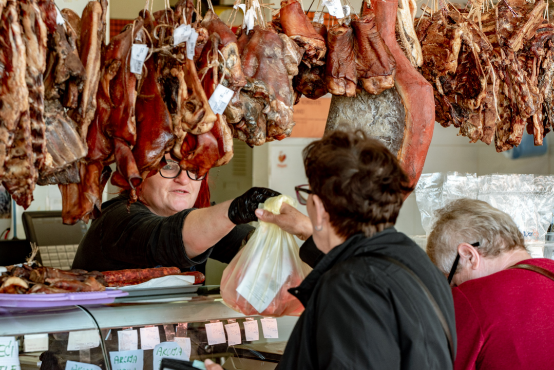 Delikatese Petrović sa šibenske pijace proširile svoju ponudu: Traže i vozača na neodređeno vrijeme