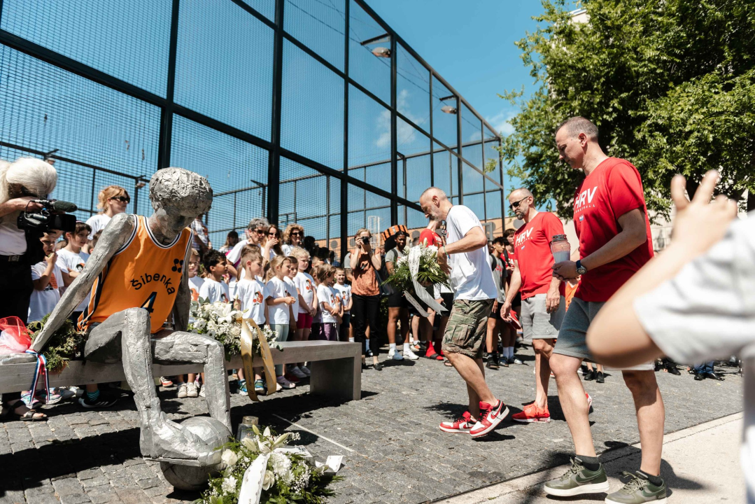 Obilježena 30. obljetnica smrti Dražena Petrovića: 'Šteta što njegova karijera nije mogla potrajati duže, još toliko toga je imao dati'