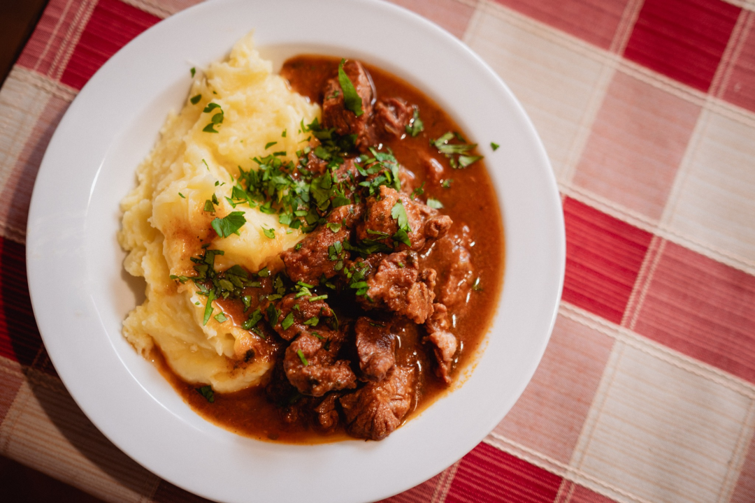 Marenda kakva je nekad bila, u hladu šibenskih kala uz mirise koji vraćaju u prošlost