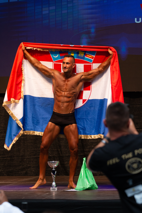 Krešimir Ivančević postao svjetski prvak na bodybuilding i fitness prvenstvu u kategoriji Men model! 