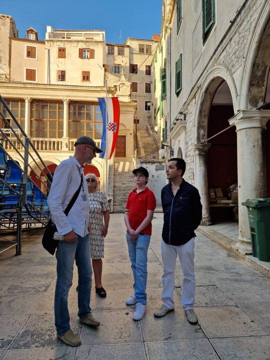 Dječak genije Laurent Simons posjetio Šibenik: Faks upisao sa 9 godina, diplomirao sa 11