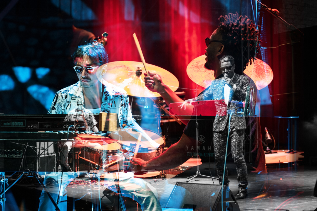 José James rasplesao publiku u Šibeniku: 'Ovo je jedna od najljepših pozornica na kojoj sam nastupao'