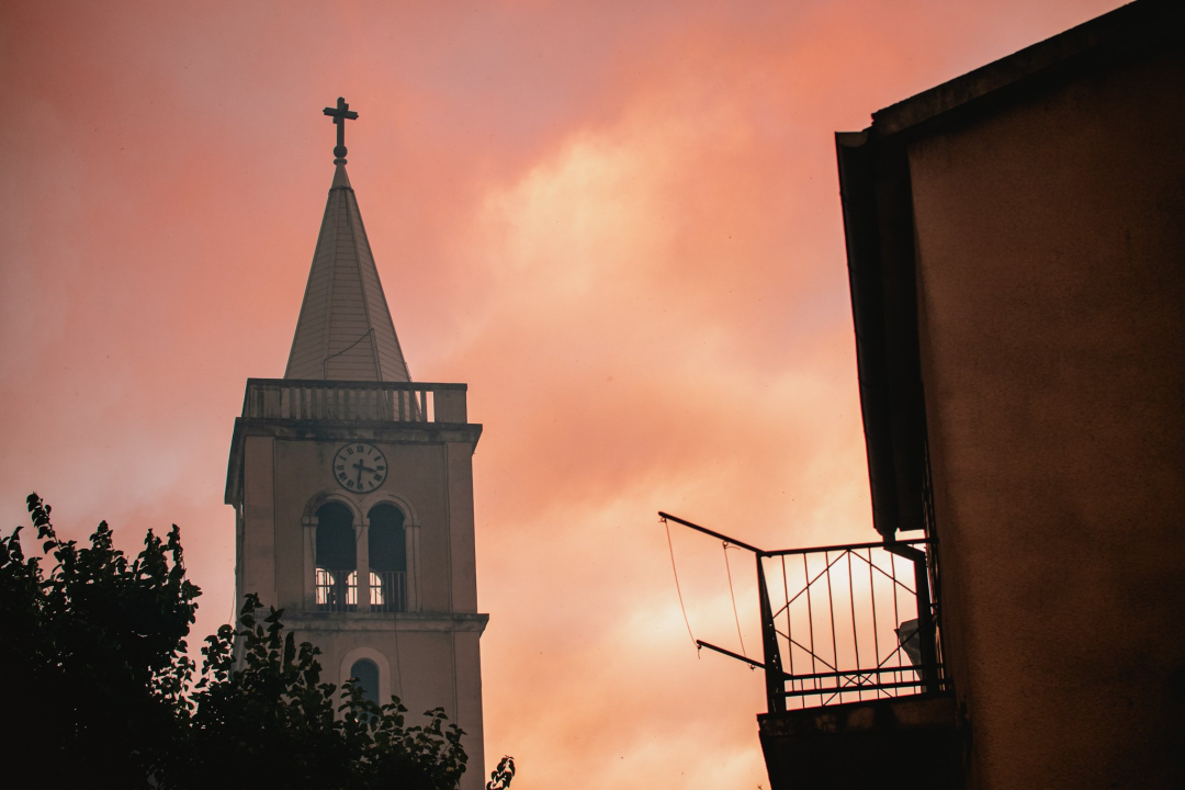 Godišnjica strašnog požara u Zatonu i Raslini: ‘Sjećam se bijele pjene koja lebdi zrakom ispunjenim dimom. Vrijeme je stalo’ 
