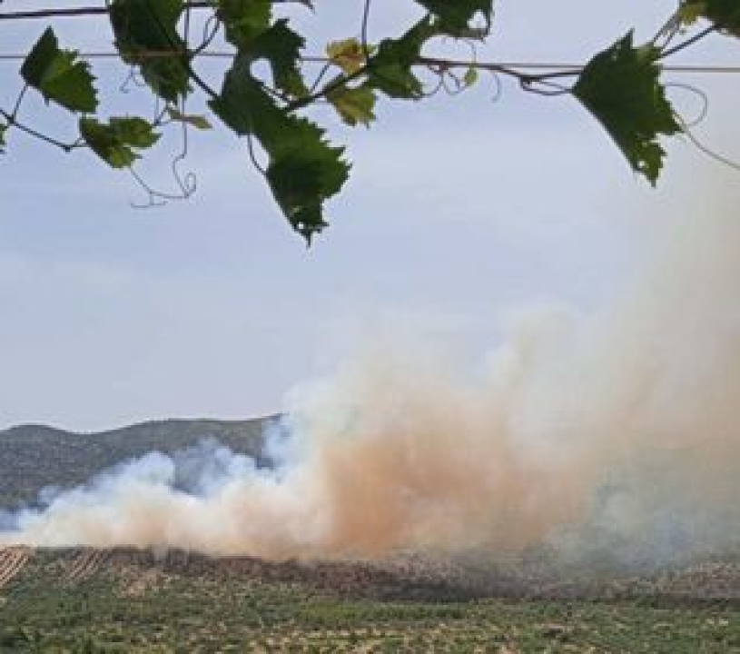 Objekti nisu ugroženi, vatrogasci ostaju na terenu cijelu noć