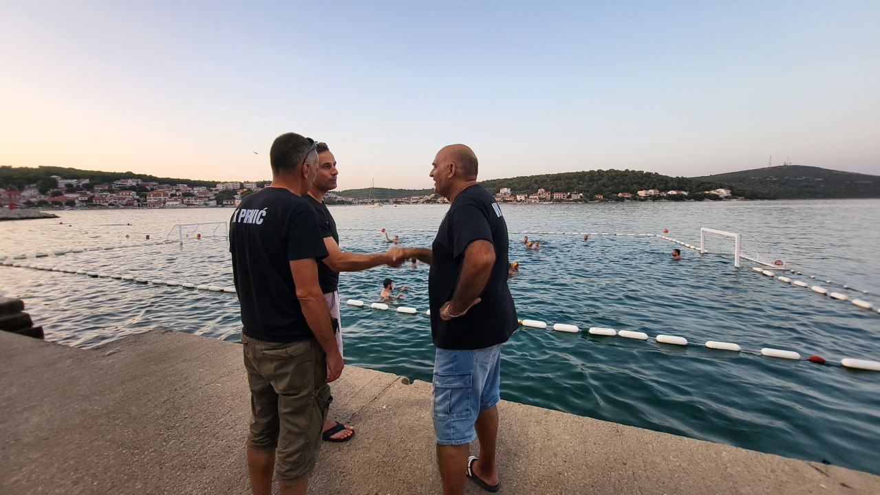 Povijesna utakmica za Prvić Luku: Kako je vaterpolo uzburkao usnulu valu...