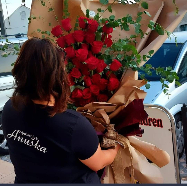Zdravstveni problemi Ani nisu bili prepreka da ispuni svoj san i otvori cvjećarnicu u Vodicama