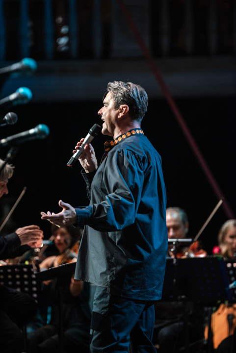 Prva večer Šansona prošla u znaku Vice Vukova: Idealan ambijent za legendarne pjesme šibenskog slavuja