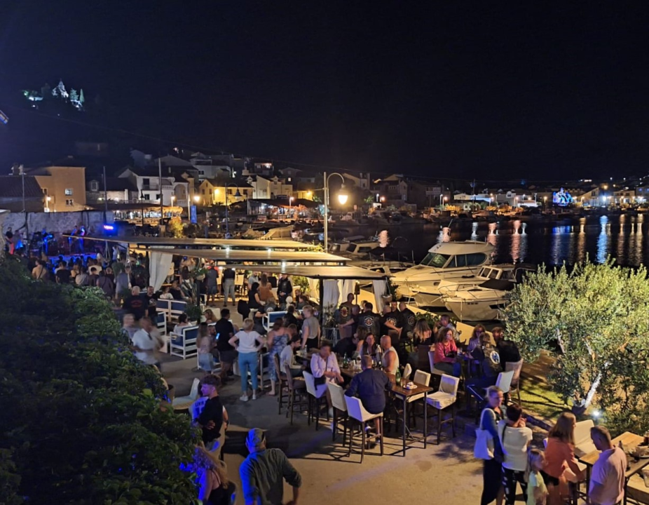 Rock'n'roll, finger food i kokteli: Stray Cat mjesto je koje morate posjetiti! 