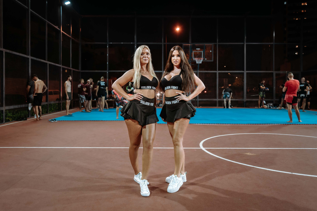 Funcuti bakljadom podržali Franu Vukovića na otvorenom treningu uoči borbe za naslov