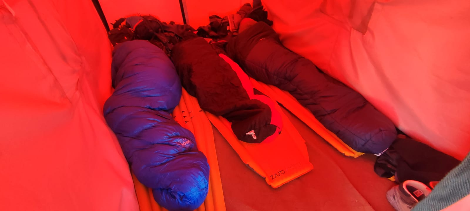 Petnaest planinara iz Šibenika krenulo u osvajanje najvećeg vrha u Iranu: Njih devetero je uspjelo!