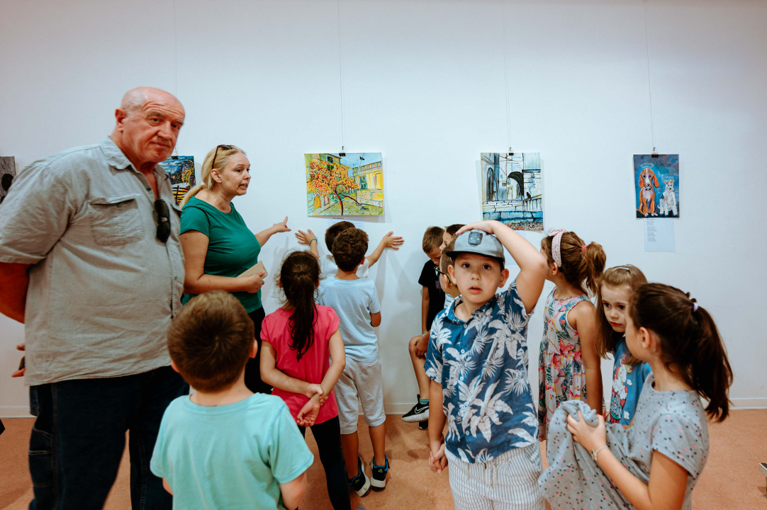 ‘Pustolovine iz dječjeg grada’: Dolores Bujas slikama i pjesmama nudi tračak nade i veselja