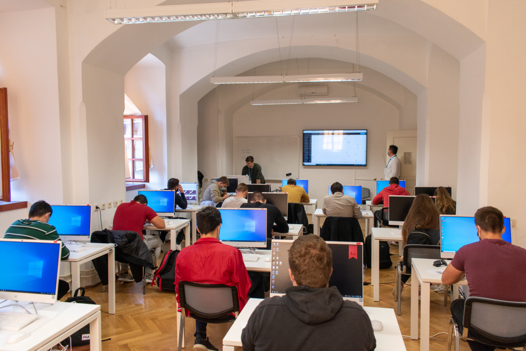 Koji je ključ za karijerni napredak u dinamičnom IKT sektoru?