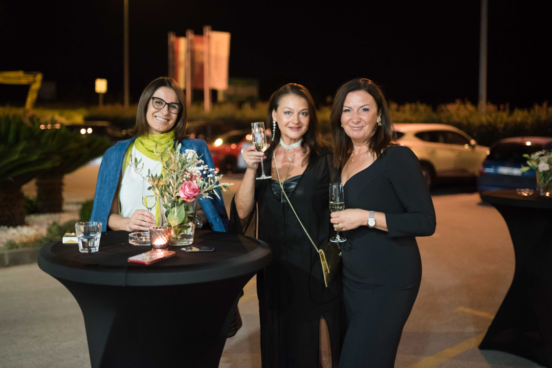 Zablistajte uz vrhunske tretmane Sorriso Beauty Centra! 