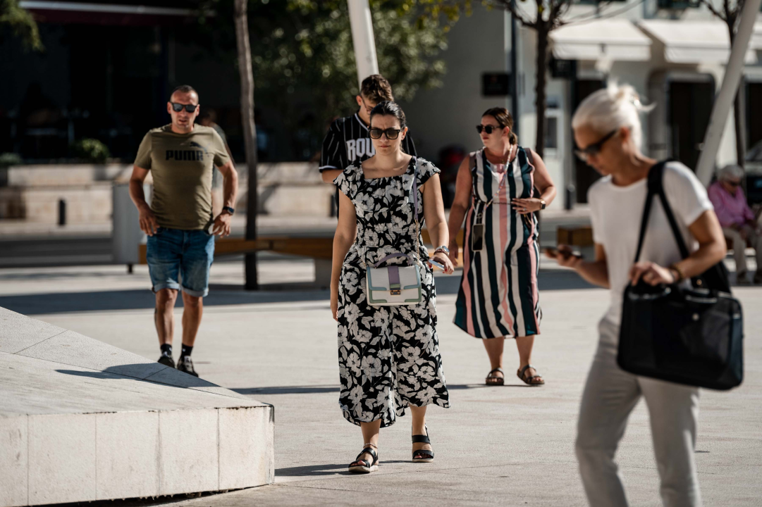 Dame iz đira pokazale kako biti trendi u opuštenom izdanju!